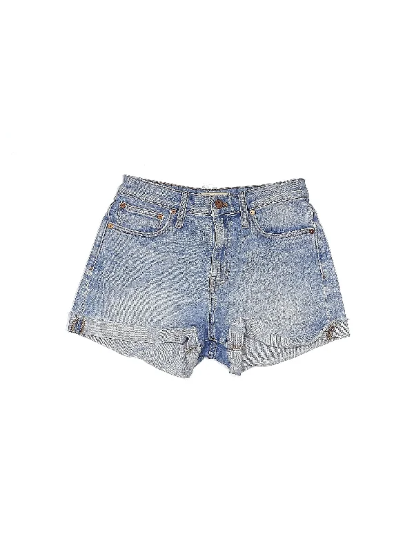 Mid-Rise Denim Shorts in Medium Wash