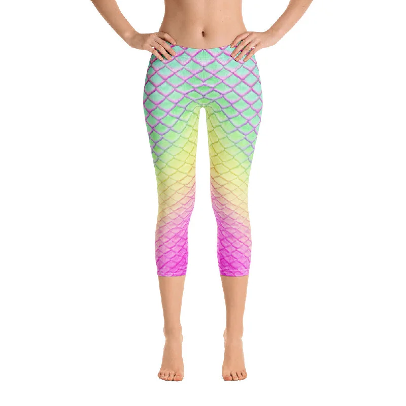 Parrotfish Paradise Capri Leggings